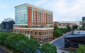 Hilton Garden Inn Nashville Downtown Convention Center