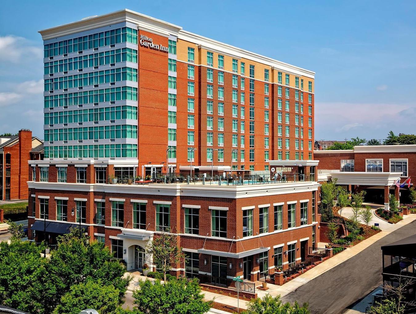 Hilton Garden Inn Nashville Downtown Convention Center Exterior photo