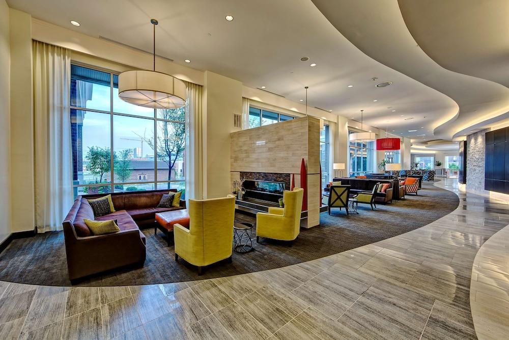 Hilton Garden Inn Nashville Downtown Convention Center Exterior photo
