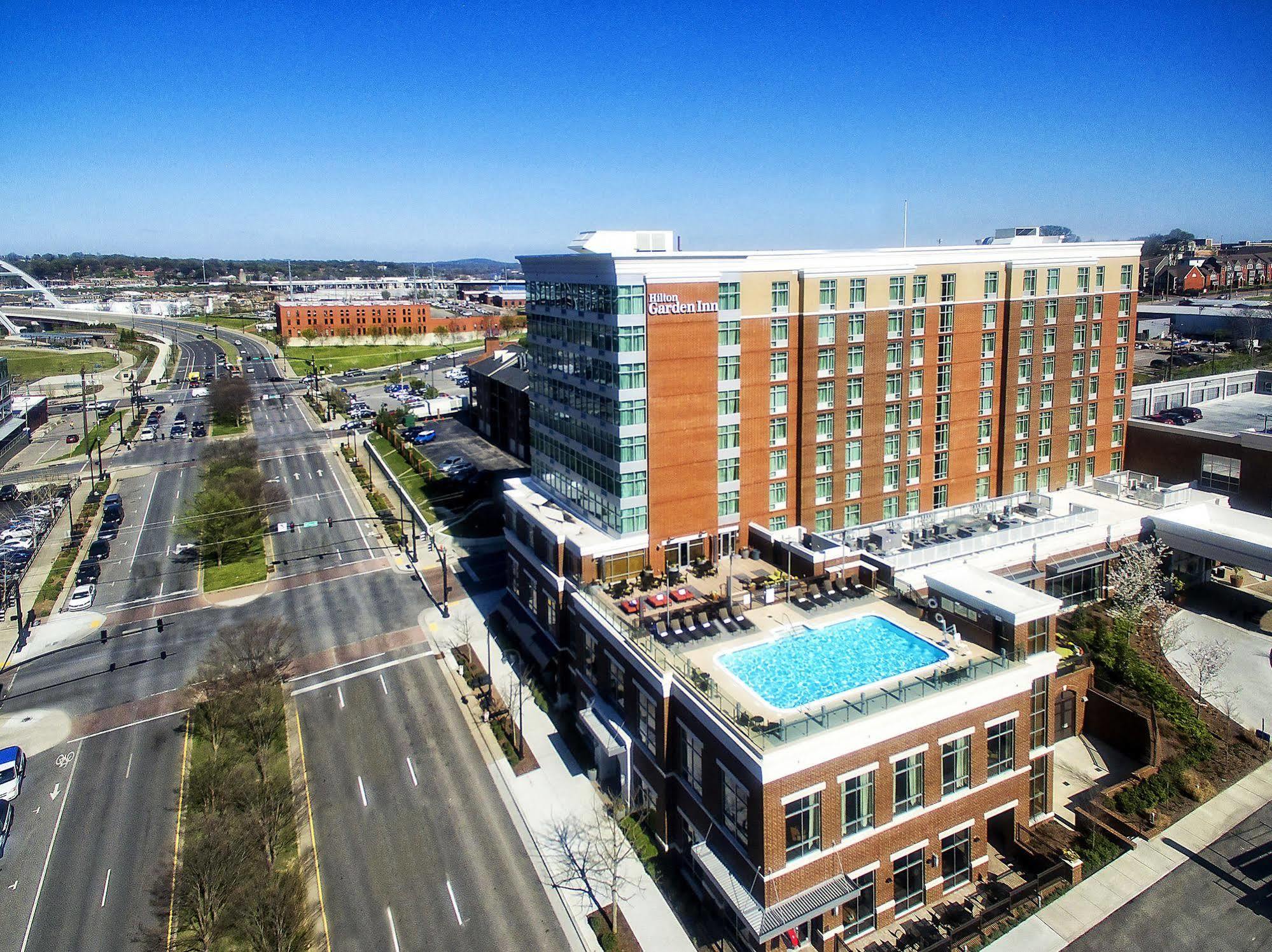 Hilton Garden Inn Nashville Downtown Convention Center Exterior photo
